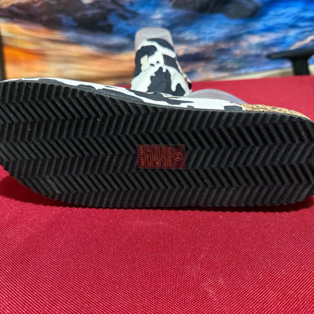 Women's Black and White Cow Print Sandals - Picture 5 of 5